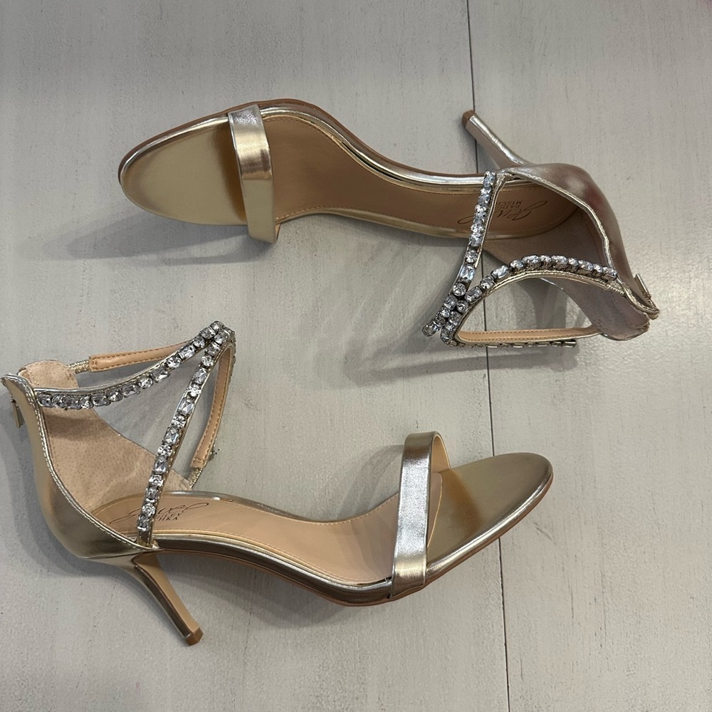 Jewel Badgley Mischka Celine Womens Gold Metal Open Toe Strappy Heels Sz 9.5 NIB - Picture 9 of 15